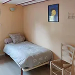 5 Bedroom Gorgeous In Prázdninový dům Longvilliers (Pas-de-Calais)