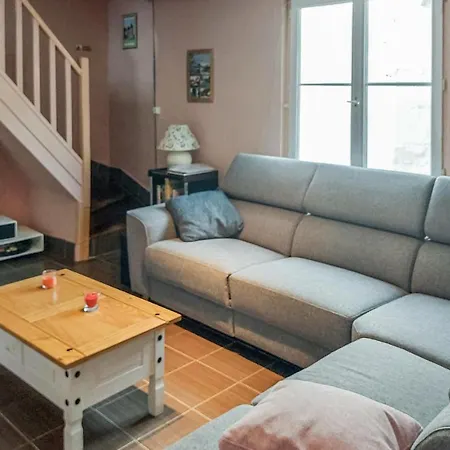 Holiday home 5 Bedroom Gorgeous In Longvilliers *