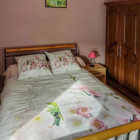 5 Bedroom Gorgeous In Longvilliers Holiday home