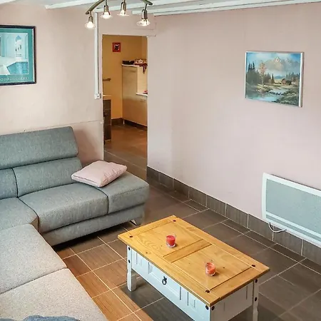 5 Bedroom Gorgeous In Longvilliers